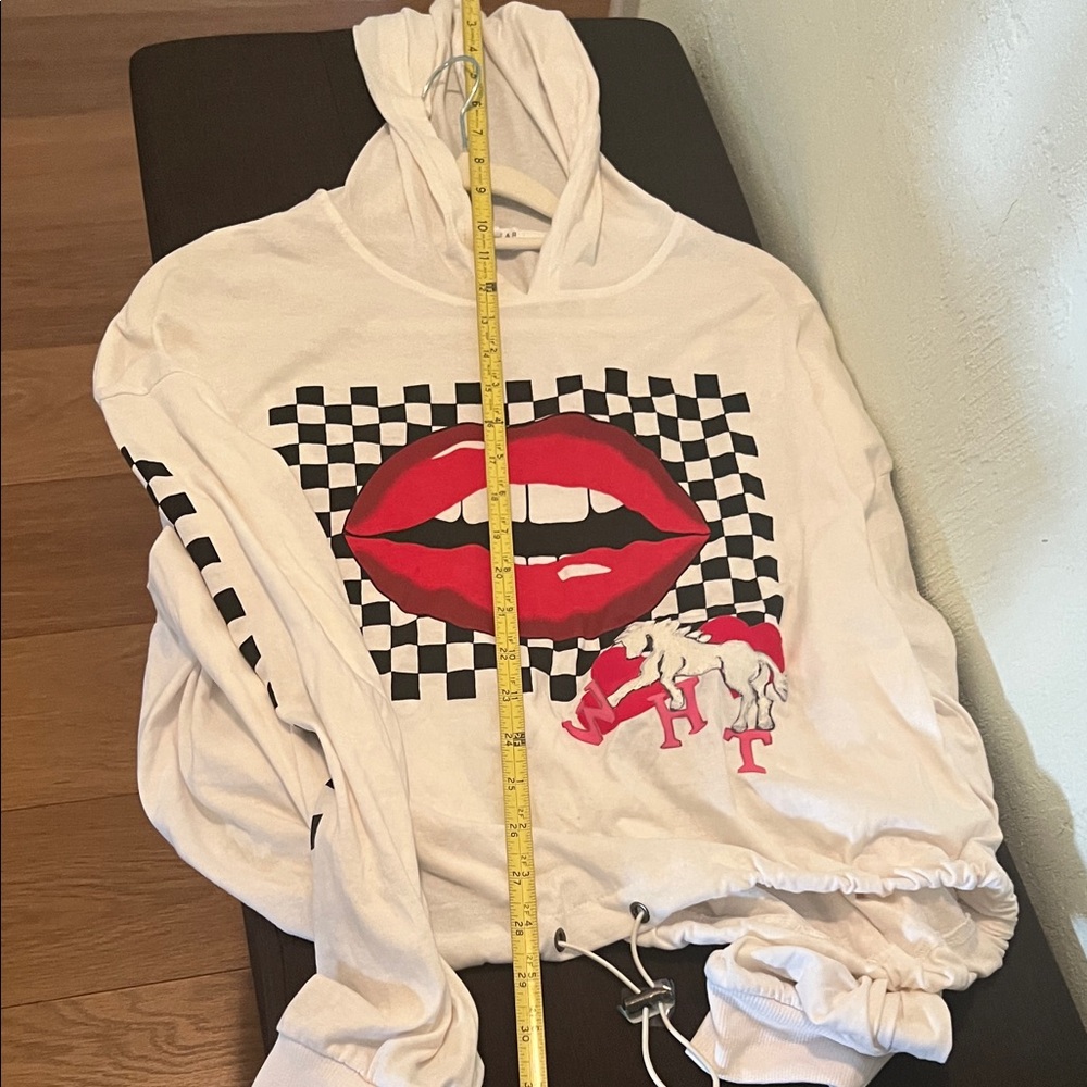 # 0810 + White Hoodie with Red Lips and Checkered Design W/ WHT - Picture 5 of 11